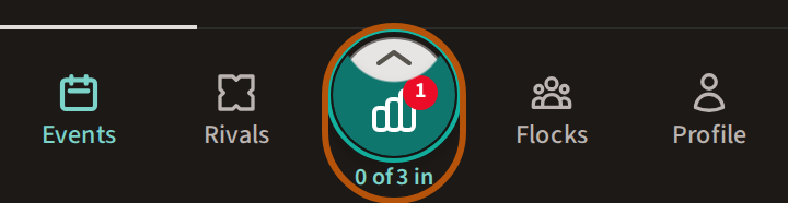 The bar with the round Play button in teal, ringed: the little arrow on top, a chart mark and a small red number on it, and how many of the field's cards are in written under it — how your round is going.